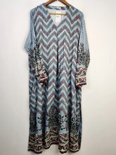 Buy online pre-used pre-loved 100% authentic & Original branded Khaadi (WBK-563) available in Pakistan. Top international brands avilable.